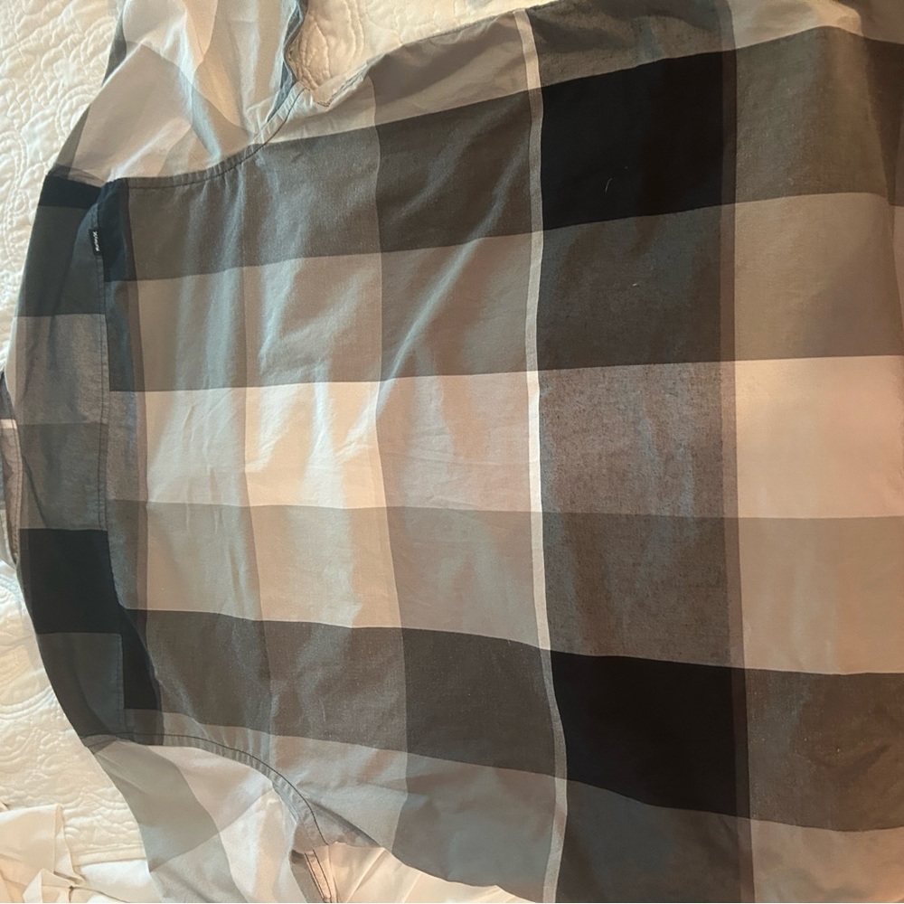 Oniell, Hurley, level 10 button ups. 15 a piece, or all for 35